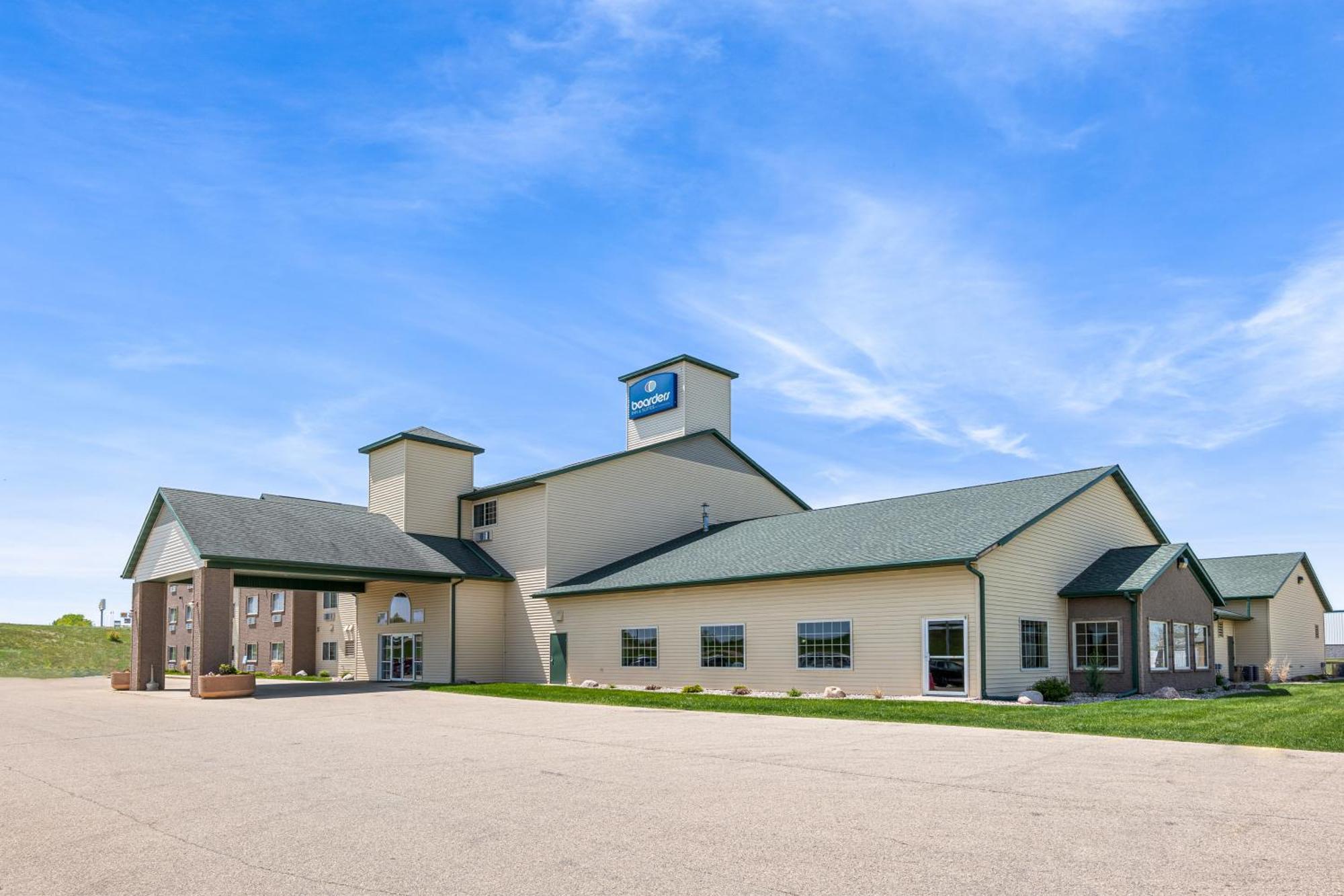 Boarders Inn & Suites By Cobblestone Hotels - Shawano Bagian luar foto