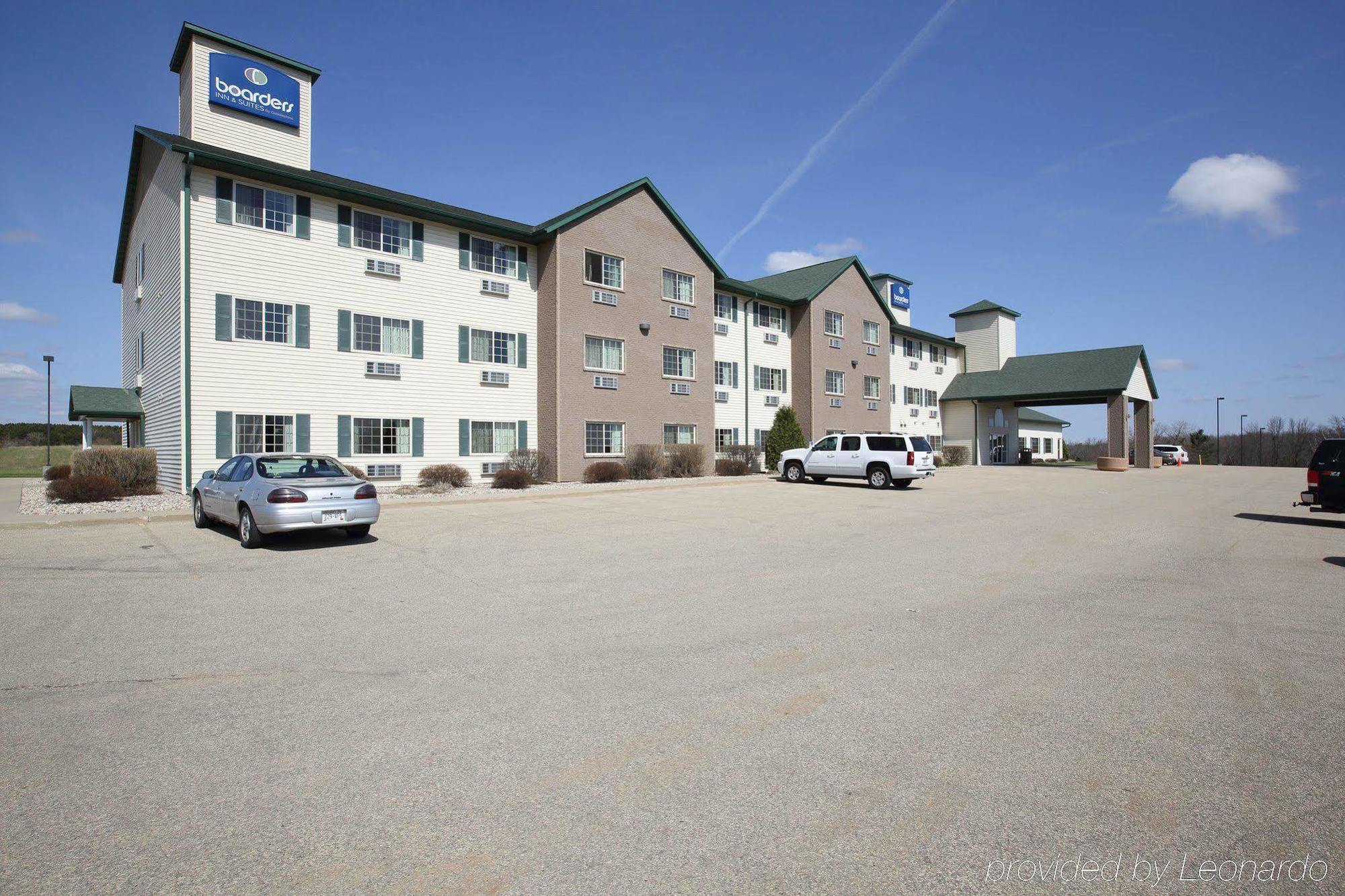 Boarders Inn & Suites By Cobblestone Hotels - Shawano Bagian luar foto